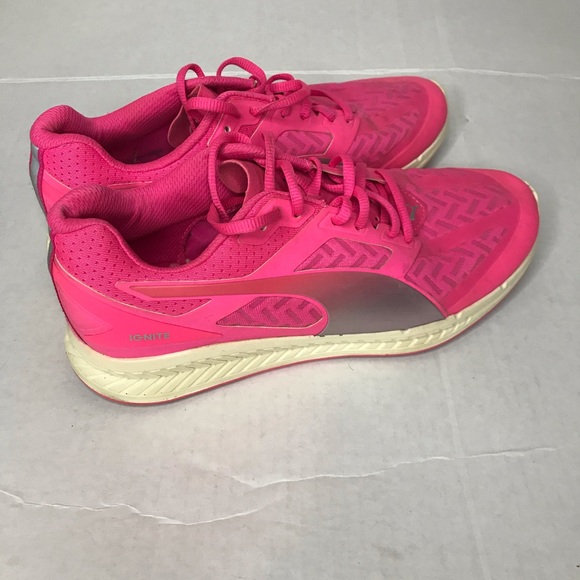 Puma woman’s shoes size 9 pink color athletic - Picture 2 of 8